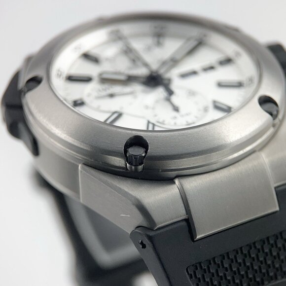 IWC Ingenieur Chrono Titanium Silver Dial 45mm Automatic Men's Watch IW386501 - Picture 4 of 9